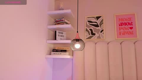 Snapshot of cute__cherry_ chatting on 11/01/25, 07:49 Amber online show from 11/01/25, 07:49