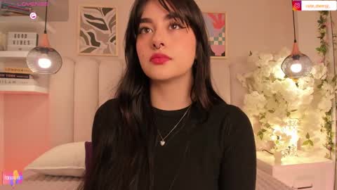 Snapshot of cute__cherry_ chatting on 11/12/25, 08:52 Amber online show from 11/12/25, 08:52