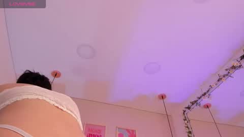 Snapshot of cute__cherry_ chatting on 11/14/25, 09:24 Amber online show from 11/14/25, 09:24