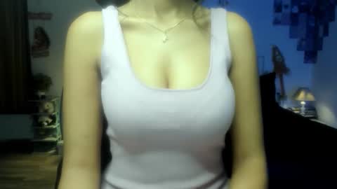 Snapshot of cute_alishaa chatting on 06/07/26, 07:17 Alisha online show from 06/07/26, 07:17