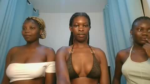 Snapshot of cute_angel11 chatting on 10/22/25, 09:58 angel online show from 10/22/25, 09:58