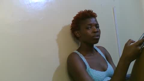 cute_banice online show from 12/19/24, 01:07