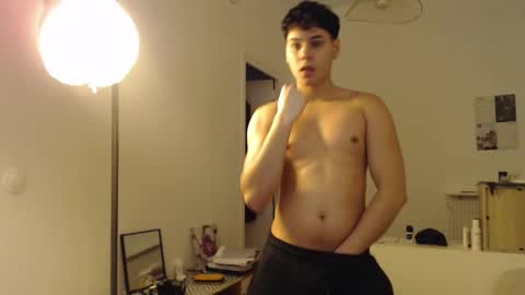 Tomas online show from 02/01/26, 05:22