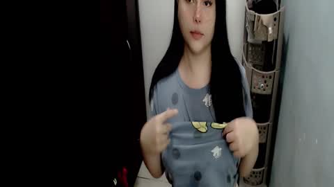 Snapshot of cute_candace chatting on 10/16/25, 05:41 indianadollbaby online show from 10/16/25, 05:41