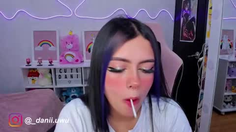 Snapshot of cute_dani__ chatting on 01/28/25, 09:30 Dani  online show from 01/28/25, 09:30