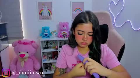 Snapshot of cute_dani__ chatting on 06/12/26, 03:44 Dani online show from 06/12/26, 03:44