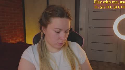 Snapshot of cute_darina chatting on 12/07/24, 04:42 Everyday stream in the same time online show from 12/07/24, 04:42