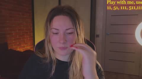 Snapshot of cute_darina chatting on 12/08/24, 05:18 Everyday stream in the same time online show from 12/08/24, 05:18