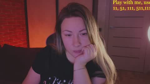 Snapshot of cute_darina chatting on 01/09/25, 07:42 Everyday stream in the same time online show from 01/09/25, 07:42