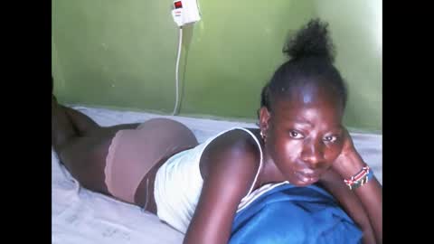 Snapshot of cute_doria chatting on 10/01/25, 12:49 cute_doria online show from 10/01/25, 12:49