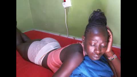 Snapshot of cute_doria chatting on 10/15/25, 03:28 cute_doria online show from 10/15/25, 03:28