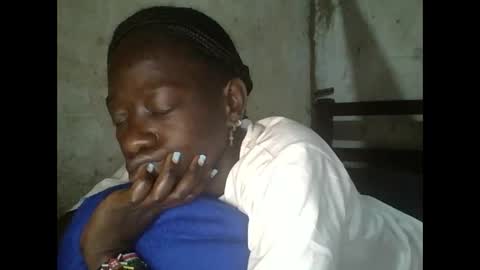 Snapshot of cute_doria chatting on 12/02/25, 01:22 cute_doria online show from 12/02/25, 01:22