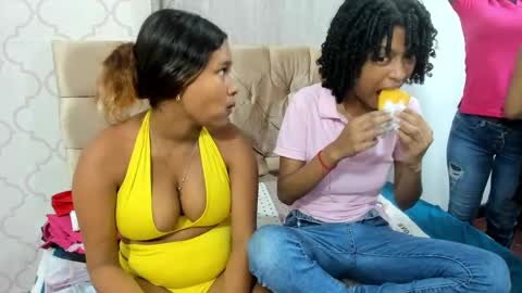 cute_ebony_18_ online show from 10/17/25, 01:03