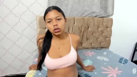cute_ebony_18_ online show from 11/18/25, 12:20