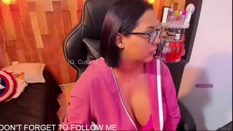    Independent Model online show from 10/03/25, 11:24