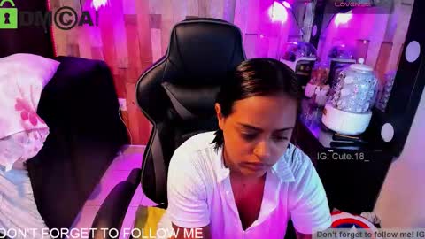    Independent Model online show from 03/08/26, 08:45