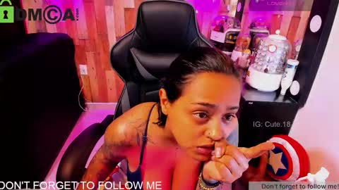    Independent Model online show from 03/26/26, 09:31