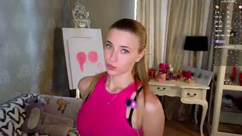 Snapshot of cute_fox_girl chatting on 06/10/26, 08:24 Anne online show from 06/10/26, 08:24