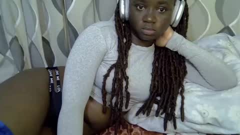 Snapshot of cute_gee chatting on 06/14/26, 07:54 daddysdoll online show from 06/14/26, 07:54