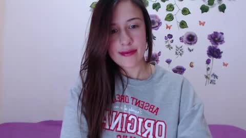 Isabella online show from 05/07/26, 11:10