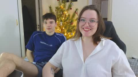 Snapshot of cute_junk chatting on 01/15/25, 10:35 Kite and Jack online show from 01/15/25, 10:35