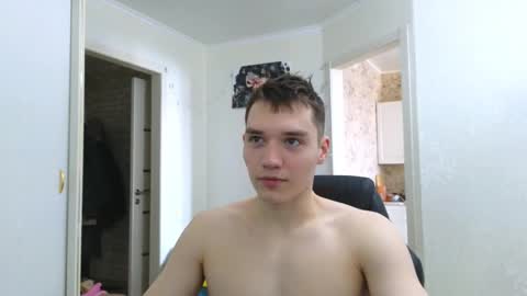 Snapshot of cute_junk chatting on 03/04/25, 07:51 Kite and Jack online show from 03/04/25, 07:51