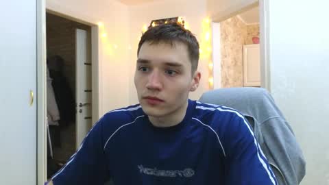 Snapshot of cute_junk chatting on 03/08/25, 05:01 Kite and Jack online show from 03/08/25, 05:01