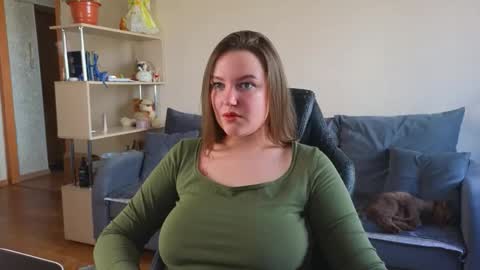 Snapshot of cute_junk chatting on 09/21/25, 06:37 Kite and Jack online show from 09/21/25, 06:37