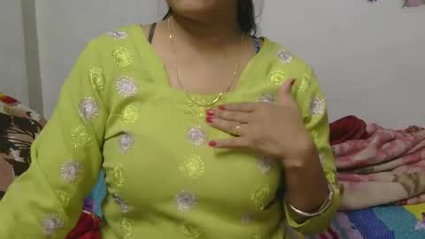 Snapshot of cute_kashmira99 chatting on 11/14/25, 05:00 kashmira online show from 11/14/25, 05:00