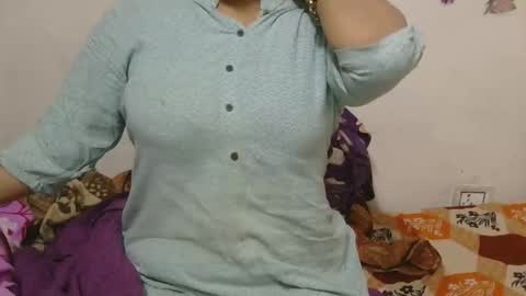 Snapshot of cute_kashmira99 chatting on 11/30/25, 04:27 kashmira online show from 11/30/25, 04:27