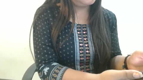 Snapshot of cute_kavya chatting on 10/15/25, 10:59 cute_kavya online show from 10/15/25, 10:59