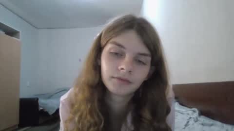 Snapshot of cute_kitte chatting on 12/22/24, 08:47 cute_kitte online show from 12/22/24, 08:47