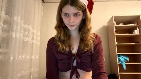 Snapshot of cute_kitte chatting on 01/01/25, 06:38 cute_kitte online show from 01/01/25, 06:38