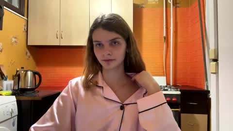 Snapshot of cute_kitte chatting on 01/05/25, 11:12 cute_kitte online show from 01/05/25, 11:12