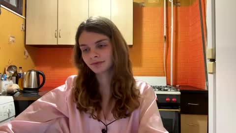 Snapshot of cute_kitte chatting on 01/08/25, 10:58 cute_kitte online show from 01/08/25, 10:58