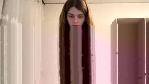 Snapshot of cute_kitte chatting on 02/01/25, 04:11 cute_kitte online show from 02/01/25, 04:11