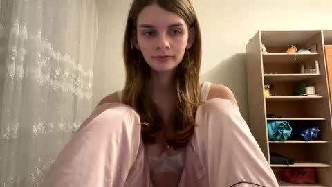 Snapshot of cute_kitte chatting on 02/11/25, 08:10 cute_kitte online show from 02/11/25, 08:10