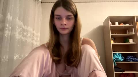 Snapshot of cute_kitte chatting on 02/12/25, 05:16 cute_kitte online show from 02/12/25, 05:16