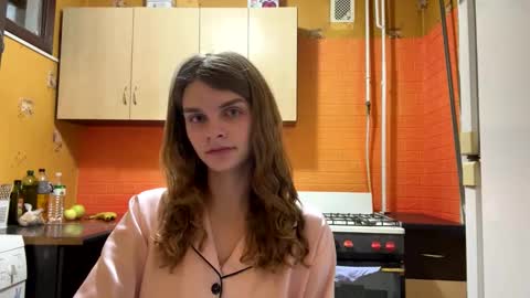 Snapshot of cute_kitte chatting on 02/25/25, 09:46 cute_kitte online show from 02/25/25, 09:46