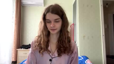 Snapshot of cute_kitte chatting on 10/08/25, 06:22 cute_kitte online show from 10/08/25, 06:22