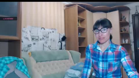 Snapshot of cute_lion_ chatting on 10/28/25, 11:58 cute_lion_ online show from 10/28/25, 11:58