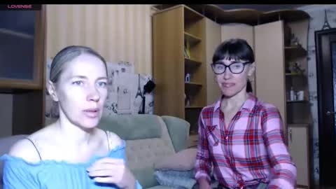 Snapshot of cute_lion_ chatting on 11/09/25, 12:14 cute_lion_ online show from 11/09/25, 12:14