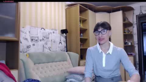 Snapshot of cute_lion_ chatting on 12/01/25, 11:48 cute_lion_ online show from 12/01/25, 11:48