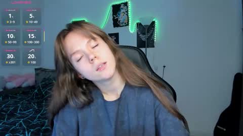 Emily online show from 10/03/25, 03:42