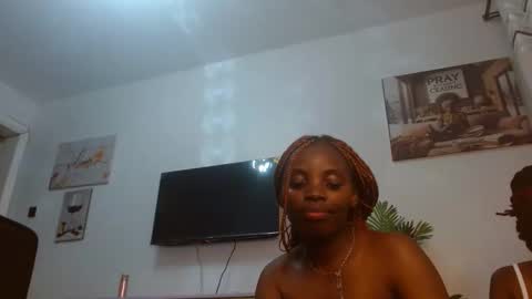 cute_lorna online show from 03/19/26, 11:42