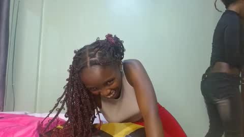 cute_lorna online show from 04/13/26, 10:15