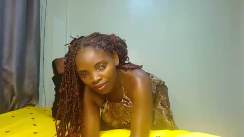 cute_lorna online show from 04/16/26, 11:11