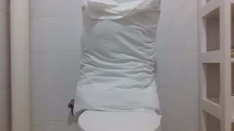 tiff flavian online show from 10/17/25, 07:49