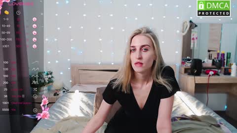Snapshot of cute_milana chatting on 12/20/24, 01:43 Milana online show from 12/20/24, 01:43