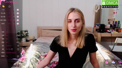 Snapshot of cute_milana chatting on 12/22/24, 03:33 Milana online show from 12/22/24, 03:33